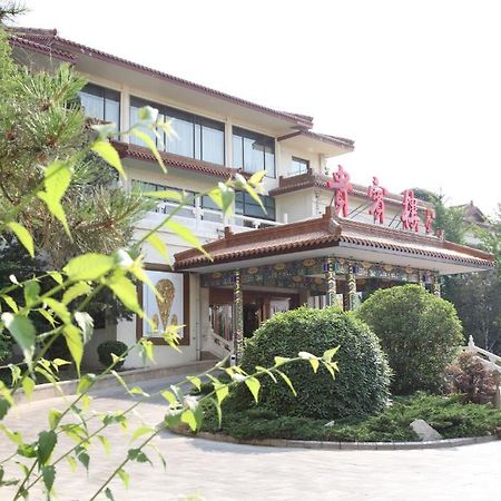 Shungeng Hillview Hotel Jinan Exterior foto