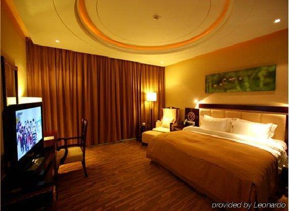 Shungeng Hillview Hotel Jinan Quarto foto