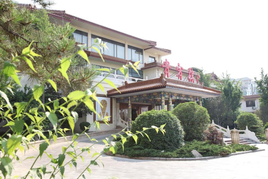 Shungeng Hillview Hotel Jinan Exterior foto