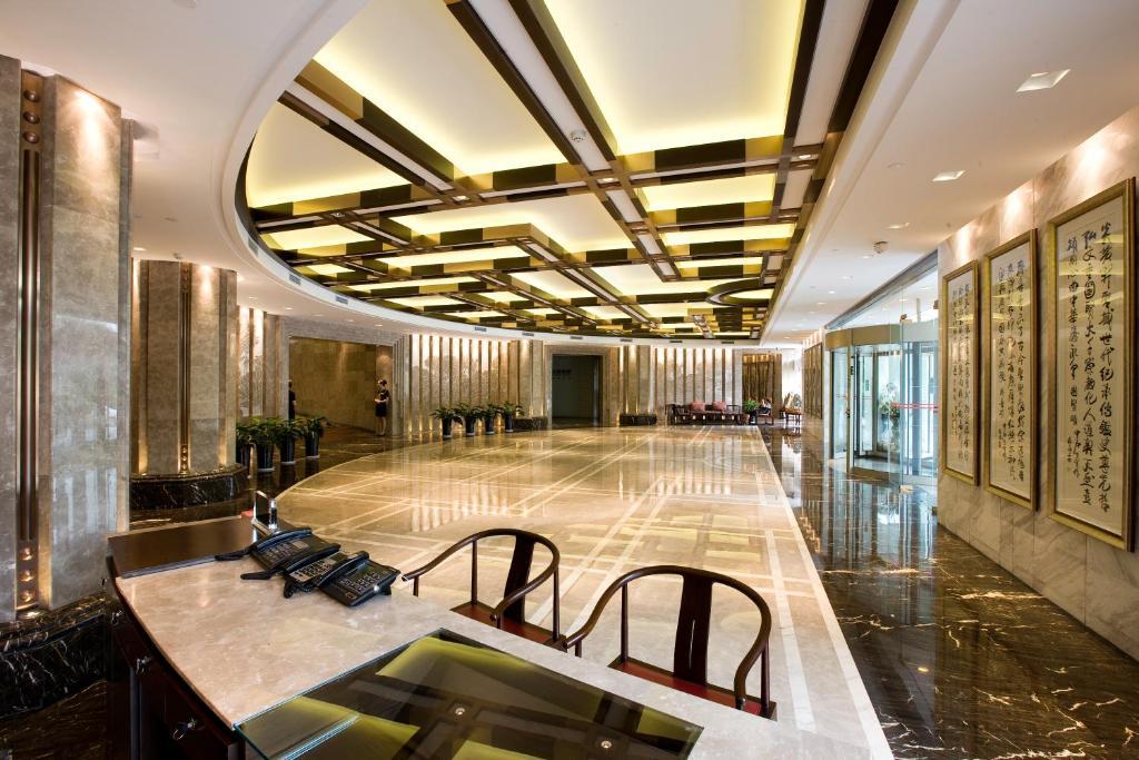 Shungeng Hillview Hotel Jinan Exterior foto